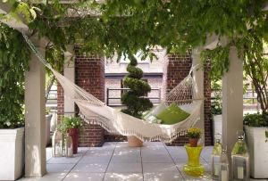 Μια αιώρα για μια καλοκαιρινή κατοικία - ένα ιδανικό μέρος για διακοπές για ενήλικες και παιδιά (20 φωτογραφίες)