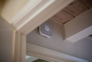 Χαρακτηριστικά της επιλογής και εγκατάστασης συναγερμού πυρκαγιάς στο διαμέρισμα