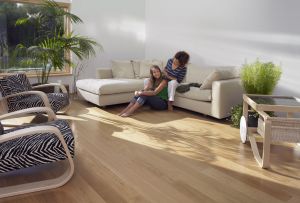 Linoleum στο εσωτερικό του διαμερίσματος (51 φωτογραφίες): μοντέρνα σχέδια