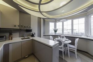 Μετακίνηση της κουζίνας σε διαφορετικές περιοχές του σπιτιού και του διαμερίσματος: οι κύριες δυσκολίες (22 φωτογραφίες)