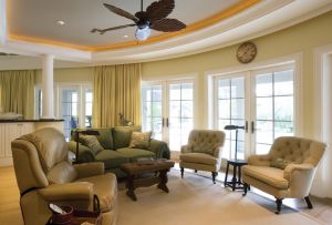 Θέση στην οροφή: γενικά χαρακτηριστικά του σχεδιασμού, πλεονεκτήματα και μέθοδος εγκατάστασης (22 φωτογραφίες)