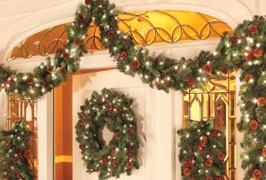 Διακόσμηση πόρτας για το νέο έτος: μερικές ενδιαφέρουσες ιδέες (57 φωτογραφίες)