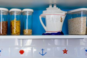 Μπλε κουζίνα (21 φωτογραφίες): επιτυχημένοι συνδυασμοί χρωμάτων στο εσωτερικό