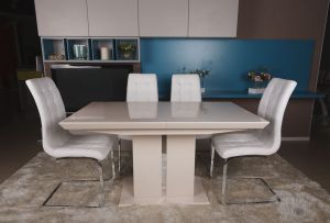 Γυαλιστερό τραπέζι - μια νέα λέξη στην τέχνη επίπλων (21 φωτογραφίες)