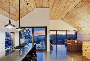 Λαμινάρισμα στην οροφή - αρχική διακόσμηση με τα δικά σας χέρια (22 φωτογραφίες)