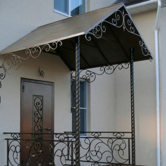 Λακαρισμένα έπιπλα