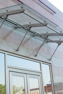 Επίπεδη γάζα από γυαλί και μέταλλο