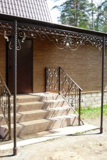 Μεγάλη γάζα με στοιχεία από σφυρήλατο σίδερο