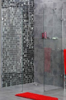 Όμορφο εσωτερικό με ντους