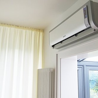 Κλιματισμός πάνω από την μπροστινή πόρτα