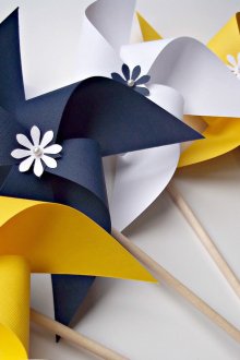 Μικροί μύλοι για να διακοσμήσετε τις διακοπές