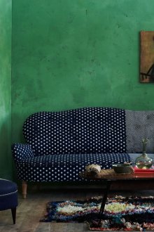 Πράσινοι τοίχοι στο δωμάτιο