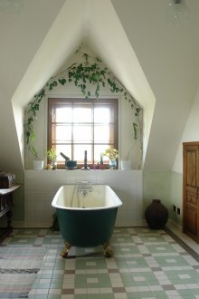 Μεγάλο όμορφο μπάνιο στο στιλ της Προβηγκίας