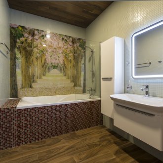 Εκτύπωση φωτογραφιών σε πλακάκια και φωτισμό καθρέφτη στο μπάνιο με μοντέρνο στυλ