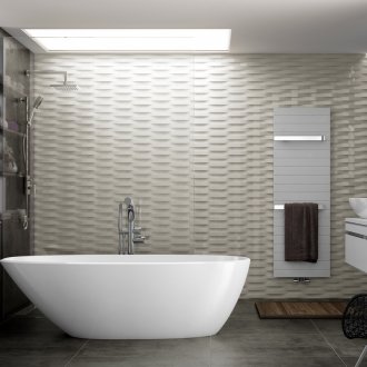 Ασυνήθιστοι τοίχοι διαφορετικού χρώματος στο μπάνιο στο αρ νουβό στιλ