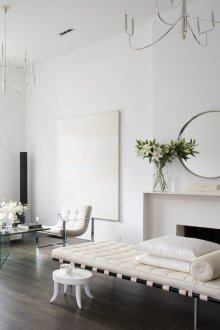 Ζεστό μινιμαλιστικό λευκό εσωτερικό