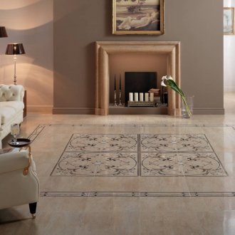 Μπεζ έπιπλα στο σαλόνι με τζάκι σε γαλλικό στιλ