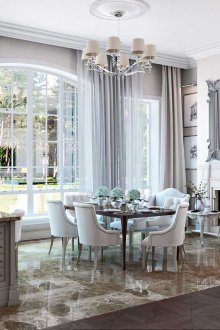 Γκρίζο και λευκό κλασικό σαλόνι-κουζίνα