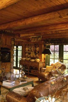 Ζεστό μικρό σαλόνι στυλ σαλόνι σε ένα ιδιωτικό σπίτι