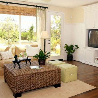 Μπεζ και λευκό καθιστικό ιταλικό στυλ