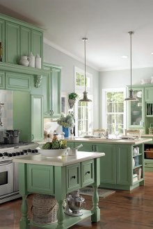 Μεγάλη πράσινη κουζίνα