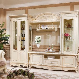 Κρεμαστός τοίχος σε μπαρόκ σαλόνι