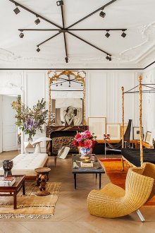 Φωτεινό εσωτερικό με αφρικανικά μοτίβα