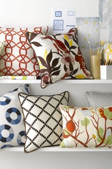 Μαξιλάρια ως διακοσμητικό στοιχείο του εσωτερικού