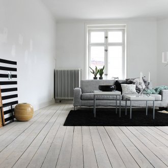Witte deur voor een sauna
