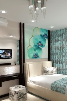 Εικόνα μιας ορχιδέας στο εσωτερικό του υπνοδωματίου