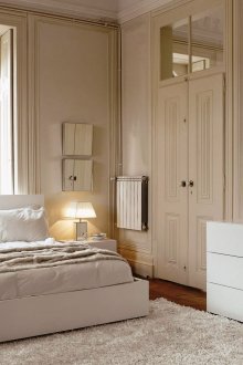 Ροδάκινο τοίχους στην κρεβατοκάμαρα