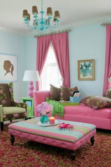 Ροζ σε συνδυασμό με άλλα χρώματα στο σαλόνι