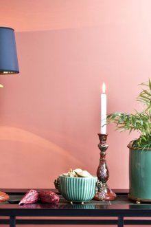 Ροζ τοίχους στο σαλόνι