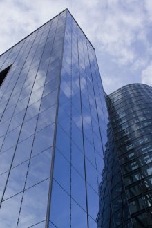 Δομικά υαλοπίνακα ενός κτιρίου