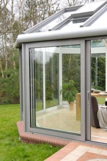 Τζάμια στην ταράτσα του σπιτιού