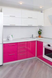 Λευκό-ροζ σύνολο γωνιών