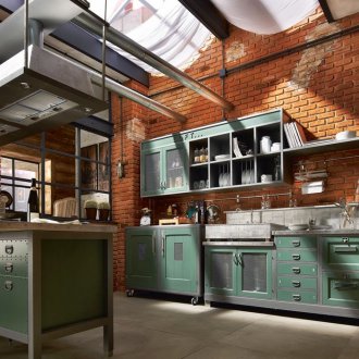 Μίξερ δαπέδου στο εσωτερικό του σοφίτα