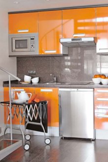 Γκρι και πορτοκαλί σετ κουζίνας