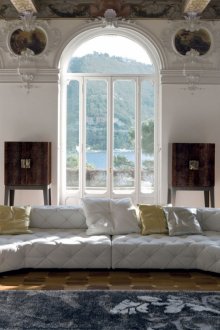 Λευκός καναπές αρτ ντεκό