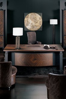 Καφέ και μαύρα έπιπλα γραφείου art deco