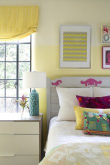 Ένας όμορφος συνδυασμός κίτρινου χρώματος με άλλα χρώματα στο υπνοδωμάτιο