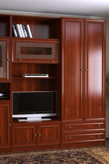 Ισπανικός τοίχος καρυδιού