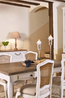 Λευκό και καφέ έπιπλα τραπεζαρίας στυλ