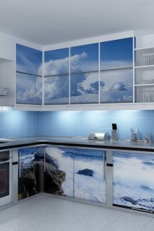 Γαλάζιο και άσπρο γωνιά κουζίνας