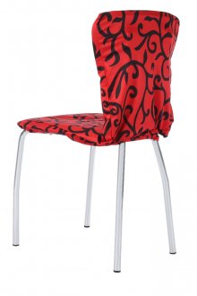 Κόκκινο και μαύρο κάλυμμα καρέκλας