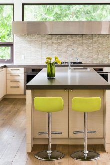 Μπεζ-μαύρο σετ κουζίνας