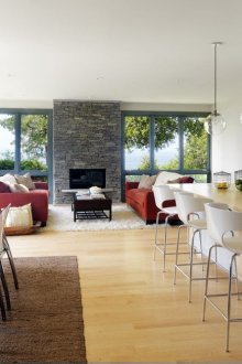 Μπεζ πάτωμα και έπιπλα στην κουζίνα-σαλόνι