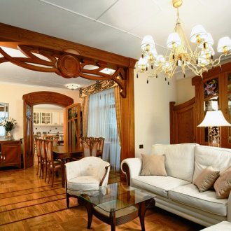 Ροζ καναπέ σε ένα μοντέρνο σαλόνι σχεδιασμού