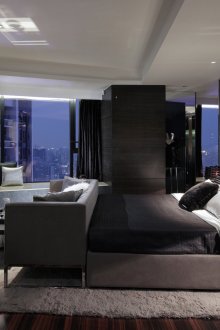 Ασπρόμαυρο υπνοδωμάτιο υπνοδωμάτιο-καθιστικό