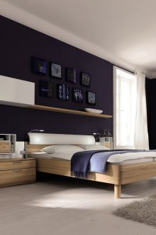 Μπεζ και λευκά έπιπλα κρεβατοκάμαρας υψηλής τεχνολογίας